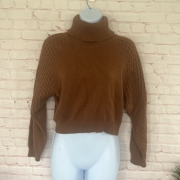 BB by Steve Madden turtleneck brown crop sweater top size XS - Picture 2 of 10